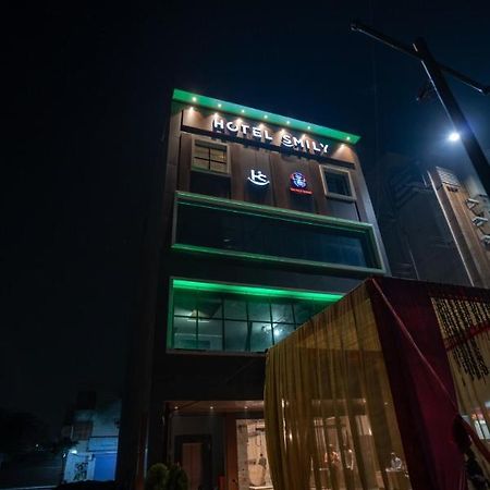 Hotel Smily 루드히아나 외부 사진